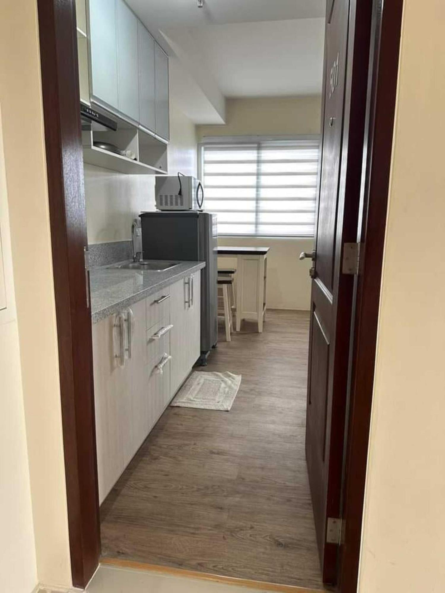 Fullerton Suites Puting Kahoy エクステリア 写真
