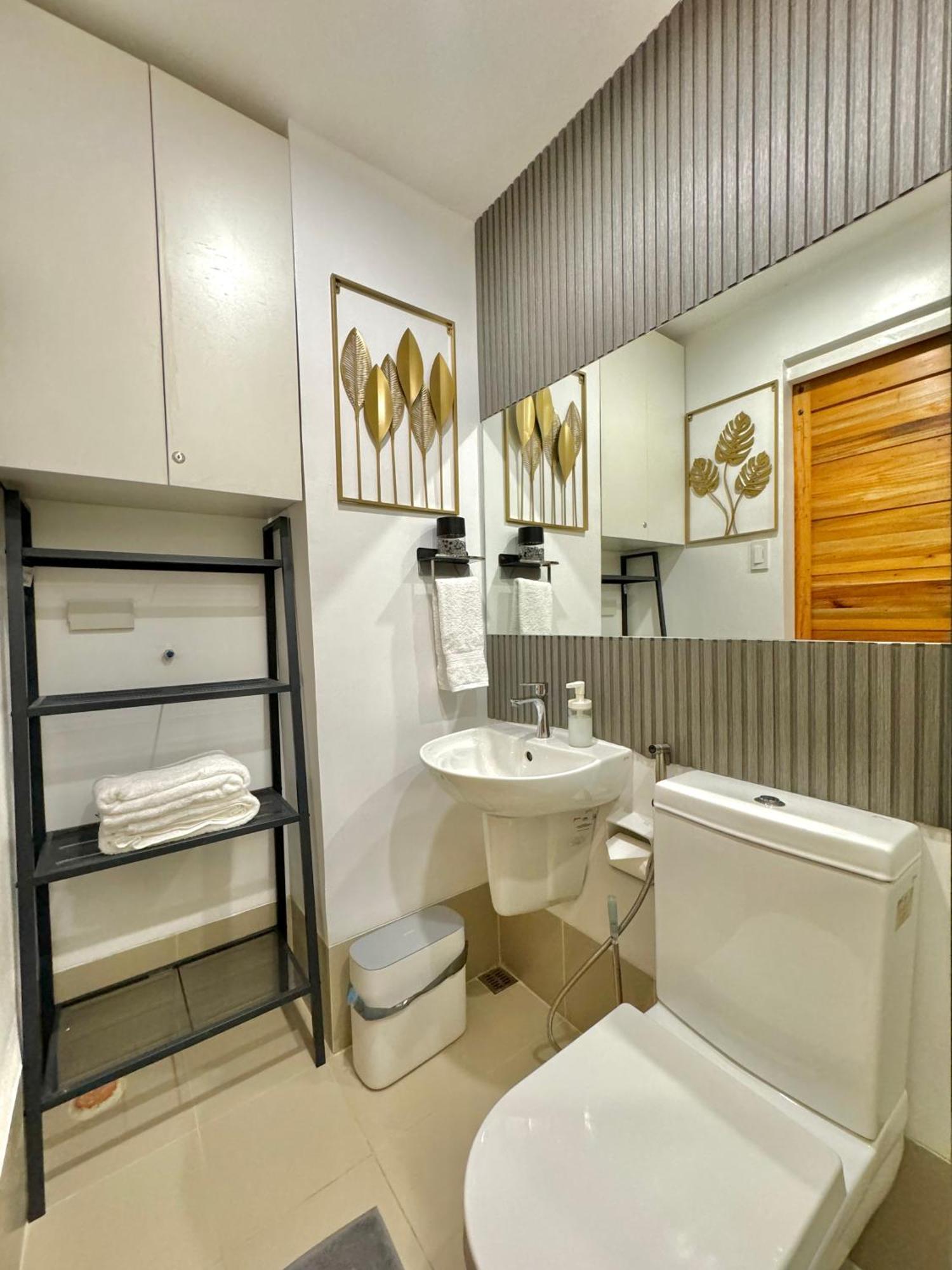 Fullerton Suites Puting Kahoy エクステリア 写真