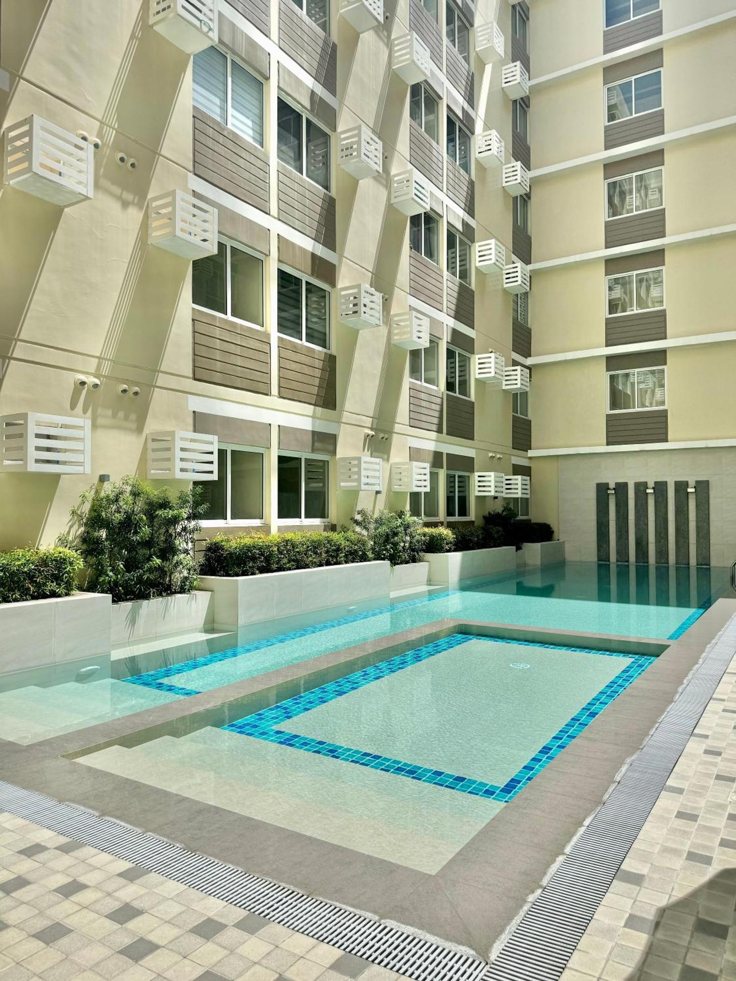 Fullerton Suites Puting Kahoy エクステリア 写真